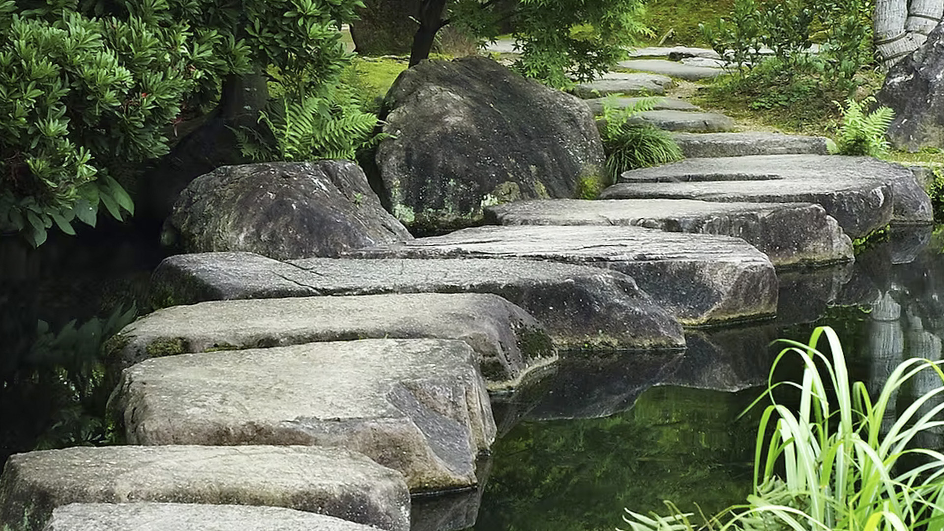Landscape-Stepping-Stones-Lowes-New